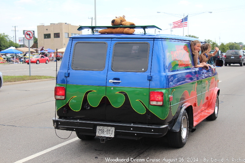 IMG_3971-Mystery Machine.jpg